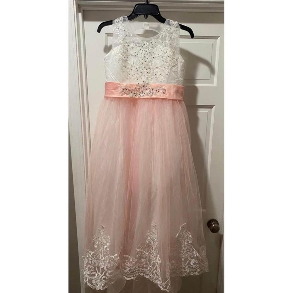 Girls Embroidery Lace Sleeveless Long Dress w/ Beaded, Tulle and Sash Accent NWT